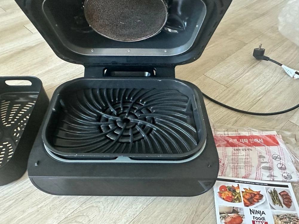 닌자 푸디 맥스 스마트 에어그릴 AG551KR 이미지