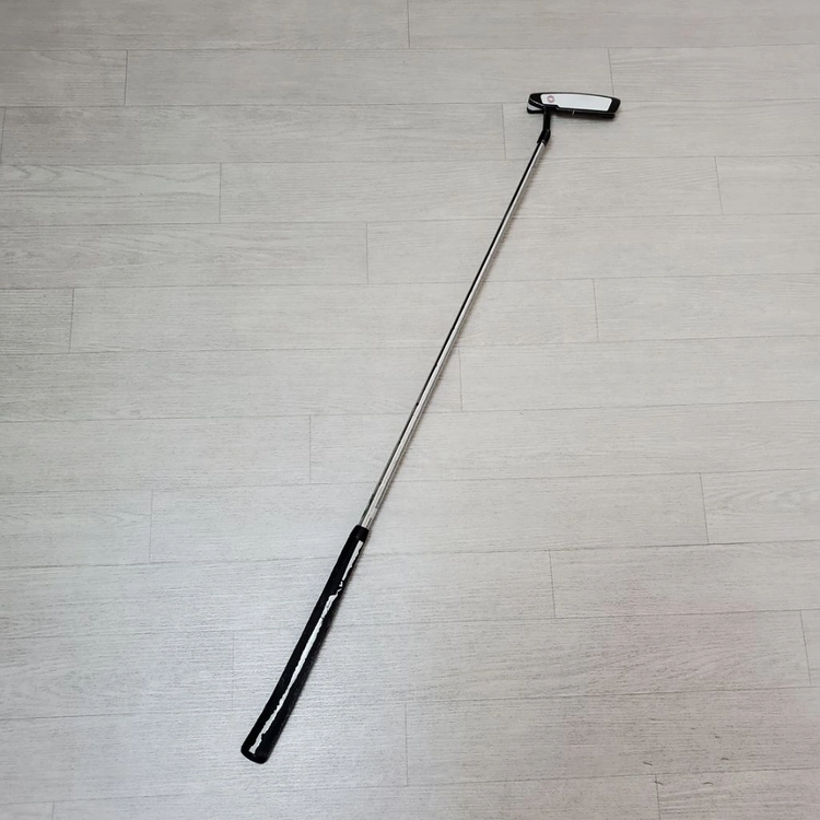오디세이 버사 2 퍼터 34인치 블랙 골프채 골프클럽 이미지