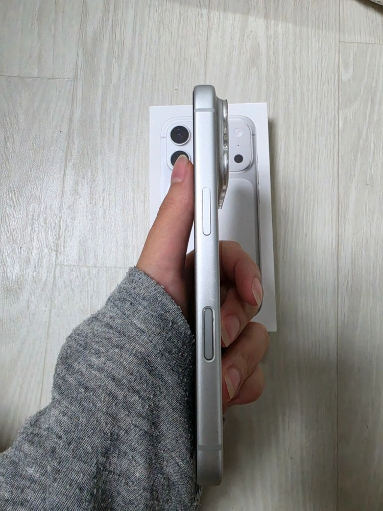 아이폰 17 Pro 256GB 실버 / 배터리 99% / 풀박스 이미지