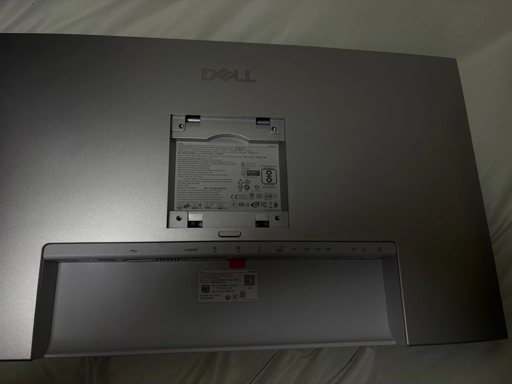 Dell UltraSharp 27 4K 모니터 U2725QE 이미지