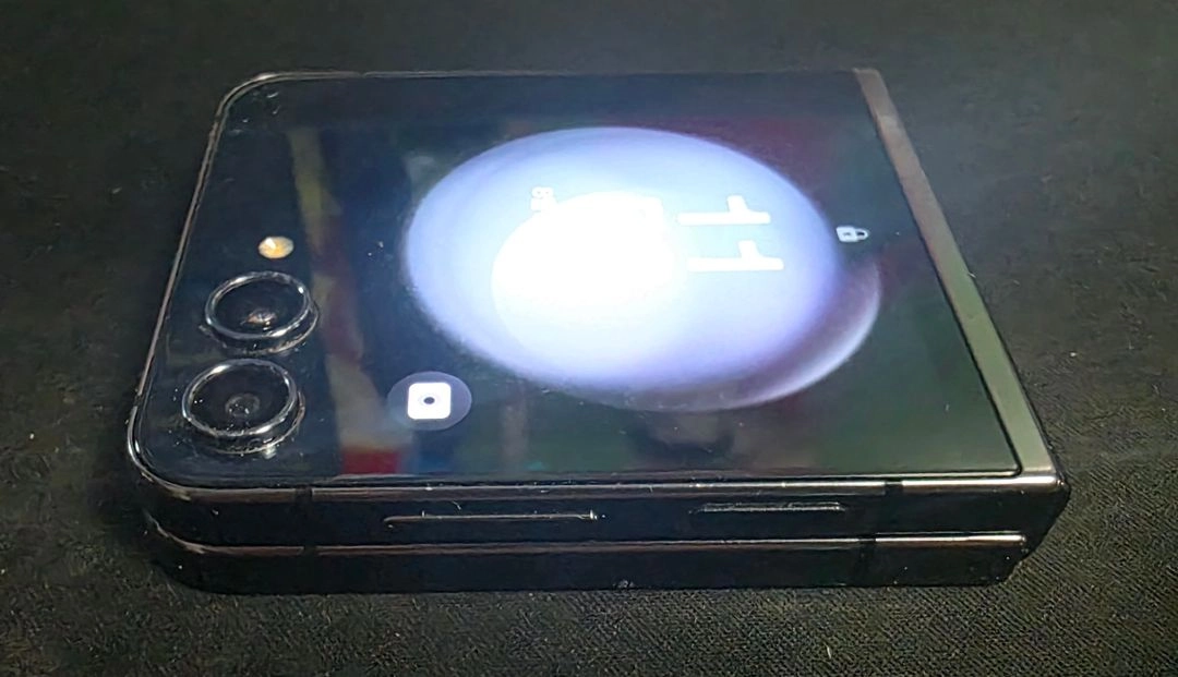 갤럭시 Z 플립5 512GB 이미지