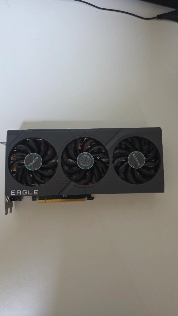 부산 기가바이트 rtx4070ti 이글 팝니다 - 안심되는 중고거래
