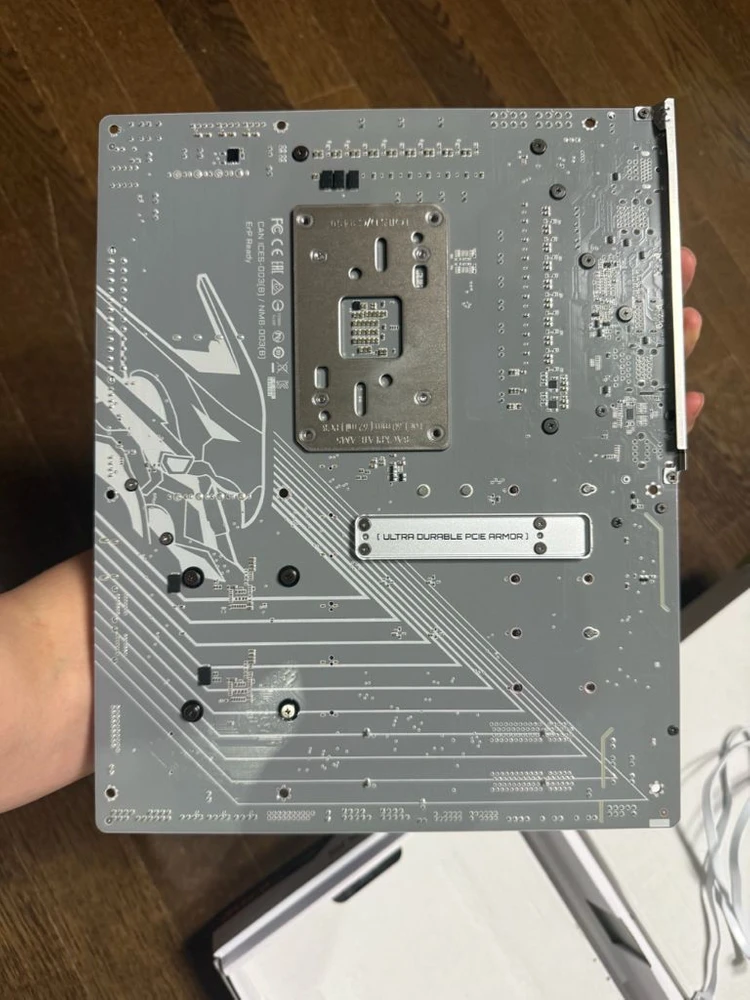 기가바이트 X870E AORUS PRO ICE 메인보드 이미지