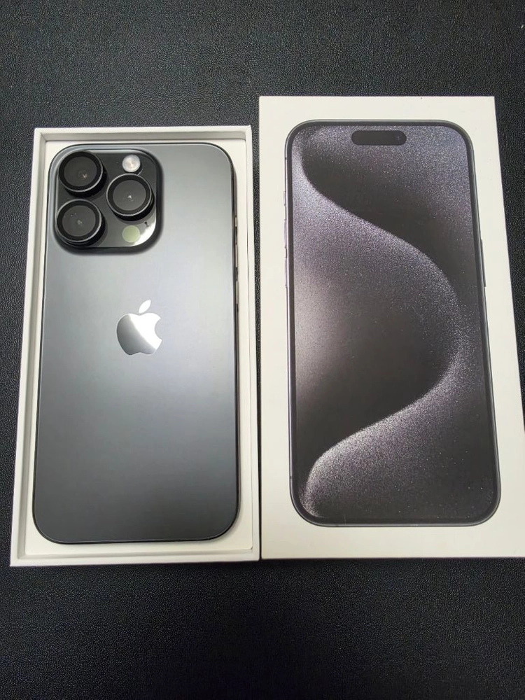 아이폰 15프로 블랙티타늄 256GB 카메라 무음(미국판) - 안심되는 중고거래
