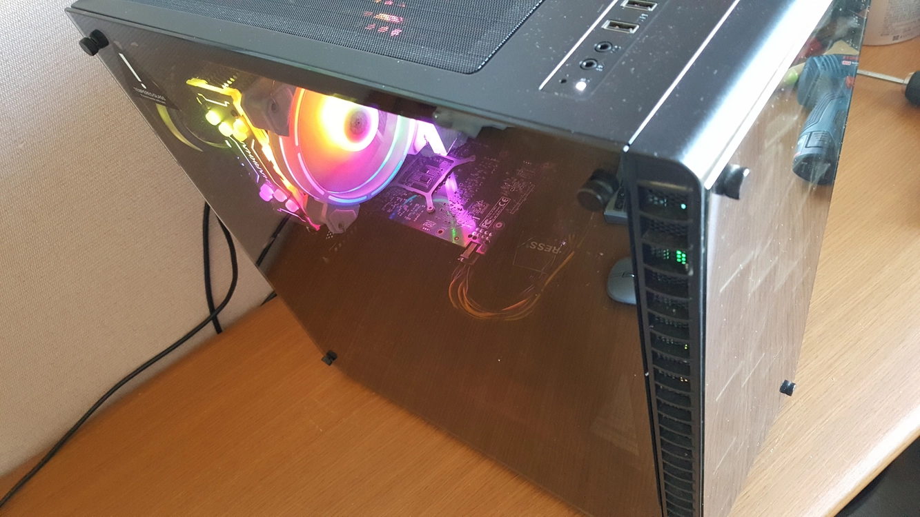 i5 9400 GTX1060 컴퓨터 본체 팝니다. - 안심되는 중고거래