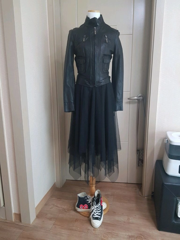 핏이 예술인 양가 죽 자켓 이미지