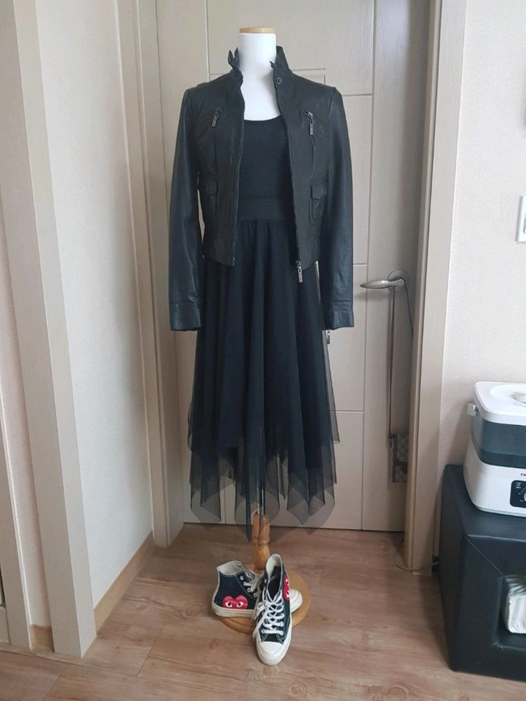 핏이 예술인 양가 죽 자켓 이미지