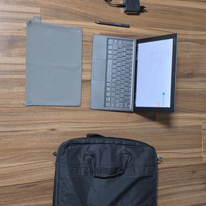 레노버 miix 520 2in1 노트북 윈도우태블릿 이미지