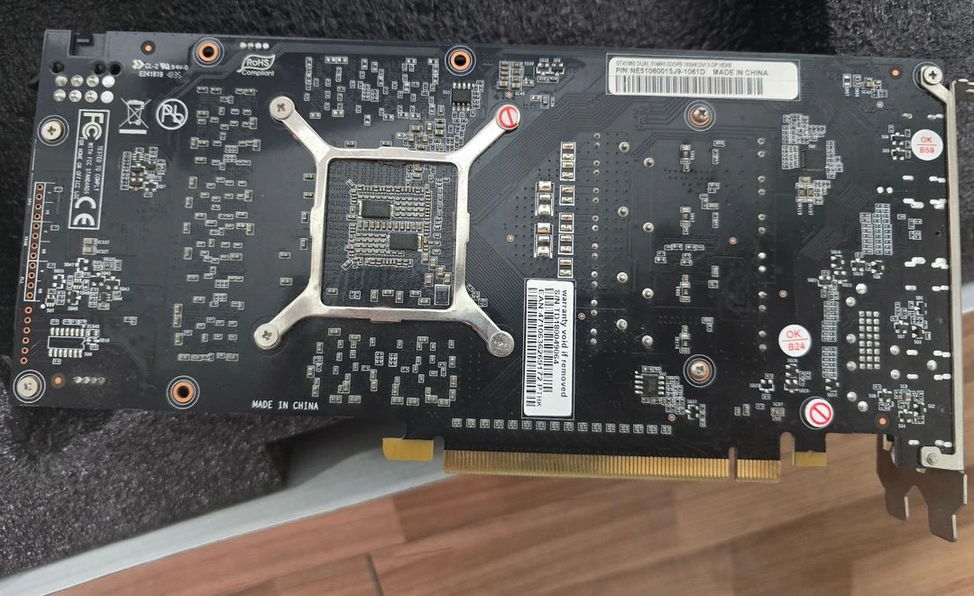 이엠택 GeForce GTX 1060 6gb 그래픽카드 이미지