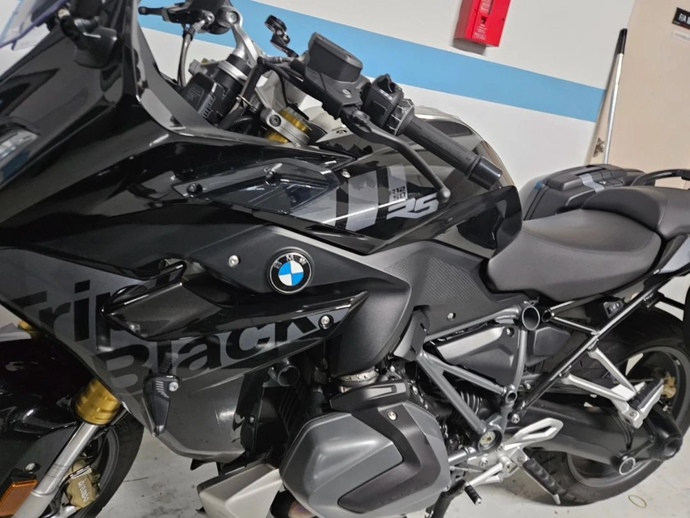 2023 BMW R1250RS 블랙 오토바이 이미지