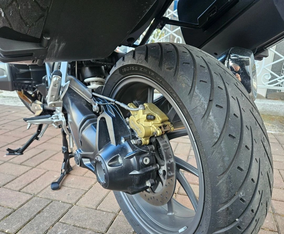 2023 BMW R1250RS 블랙 오토바이 이미지