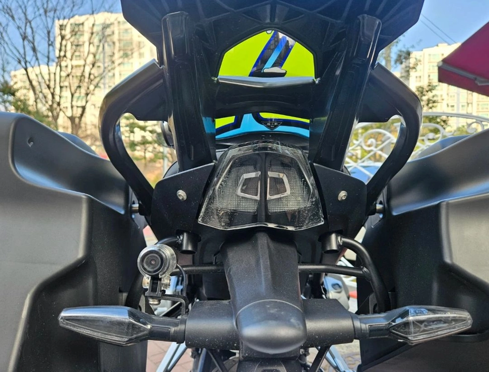 2023 BMW R1250RS 블랙 오토바이 이미지