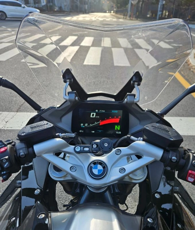 2023 BMW R1250RS 블랙 오토바이 이미지