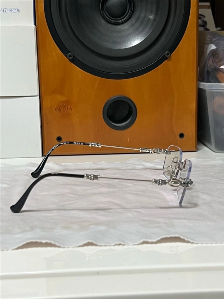 크롬하츠 필스3 샤이닝실버 이미지