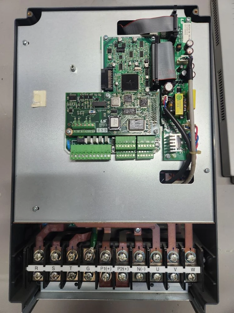 LS산전 인버터 SV300iP5A-4NO 이미지