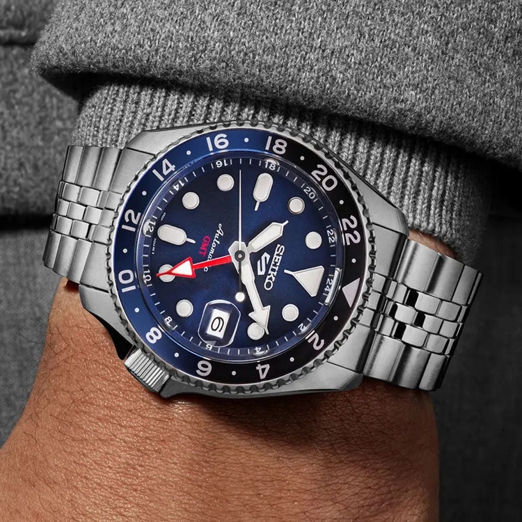 세이코 SSK003K1 gmt 배트맨 이미지