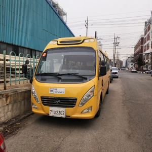 레스타 판매합니다 캠핑차량으로 많이 개조하는 이미지