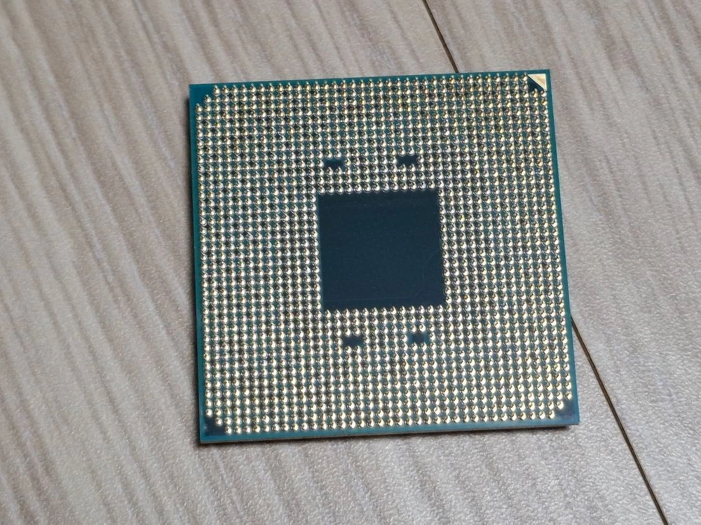 라이젠3 2200G CPU VEGA8 내장그래픽 포함 CPU (써멀구리스 증정 / 핀 휘어짐 없음) 이미지