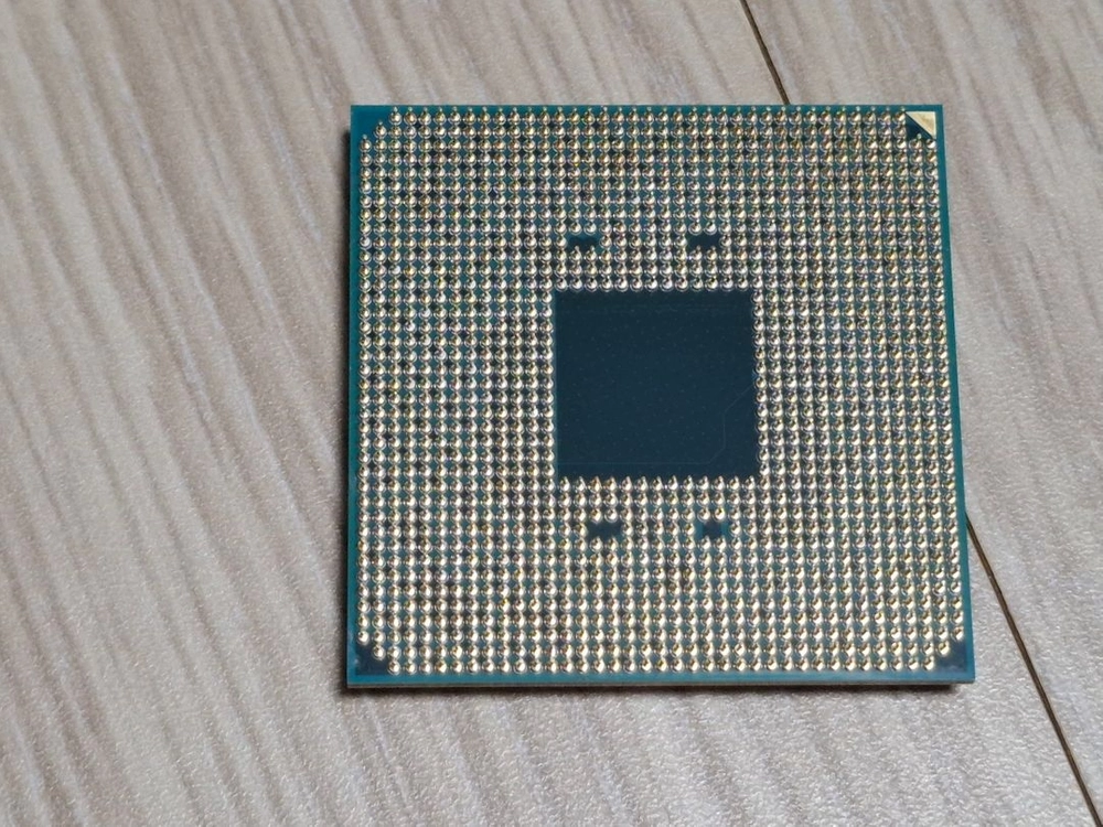 라이젠3 2200G CPU VEGA8 내장그래픽 포함 CPU (써멀구리스 증정 / 핀 휘어짐 없음) 이미지