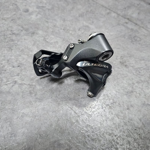 시마노 울테그라 RD-6800 뒷드레일러 SS타입 이미지