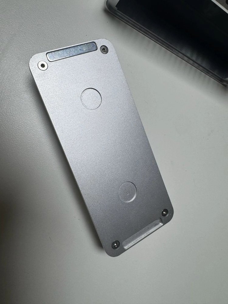 ZEERA MacForge M5 M4 맥미니 알루미늄 스탠드 케이스 이미지