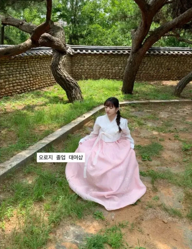 [대여] 고퀄리티 한복 대여 | 졸업컨셉 졸사 대여 돌잔치 결혼식 2부 추석 행사 혼주한복 대여 이미지