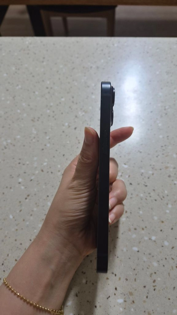 아이폰14블랙128G 이미지