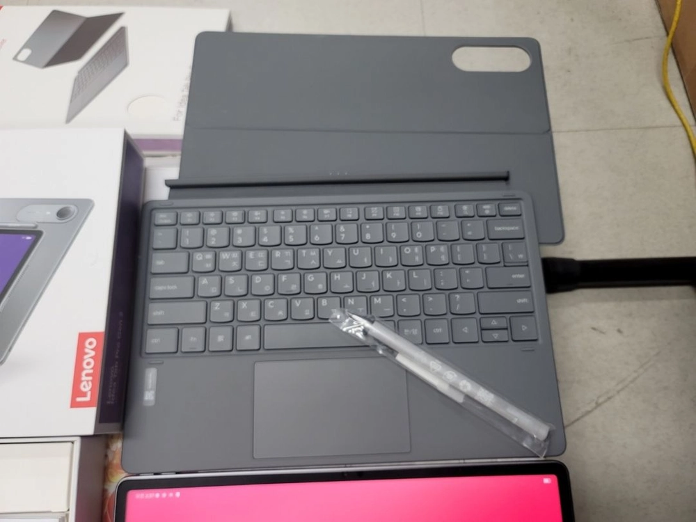 레노버 아이디어탭 프로 젠2 Idea Tab Pro Gen 2 2026 국내 정품 정품 키보드 케이스 등 포함 이미지