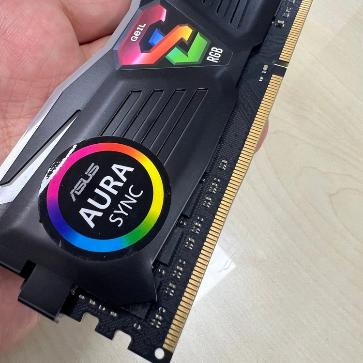 GEIL DDR4 ram 8G x 2개 (25600) 이미지