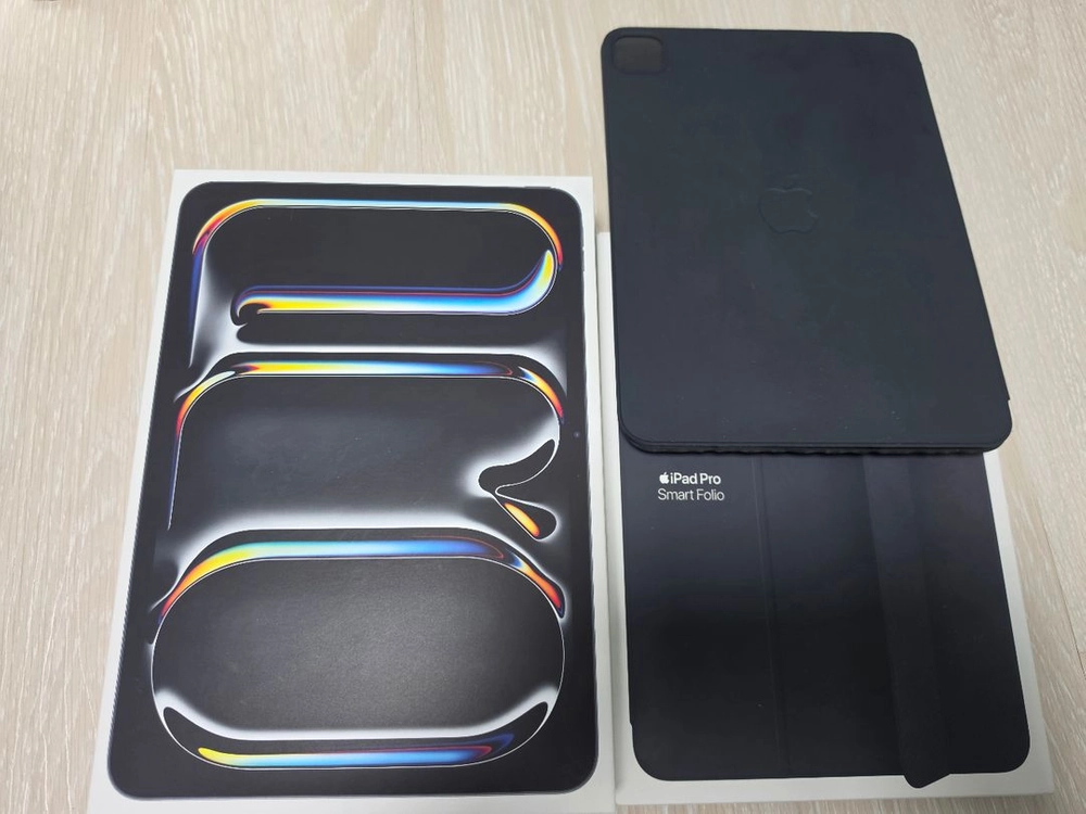 아이패드 프로 11 M4 셀룰러 256GB 스페이스 블랙 리퍼 미사용 새상품 이미지