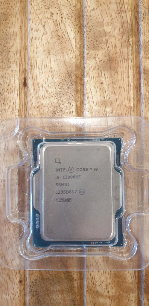 i9-13900KF 이미지