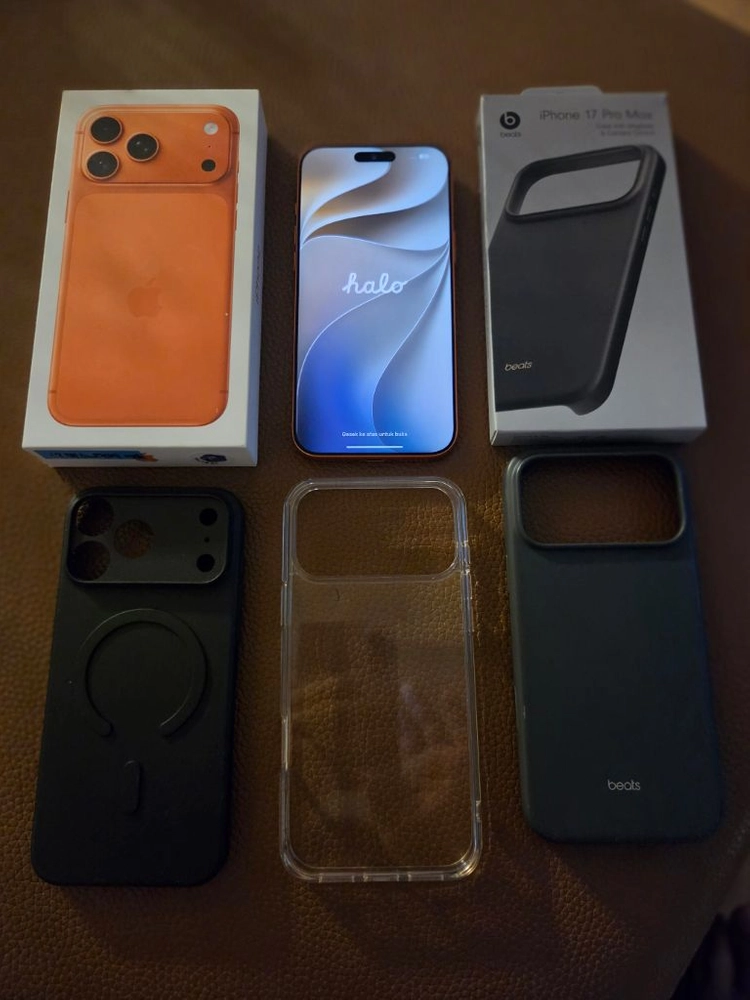 새 상품 컨디션의 아이폰 17 Pro Max 코스믹 오렌지 색상 이미지
