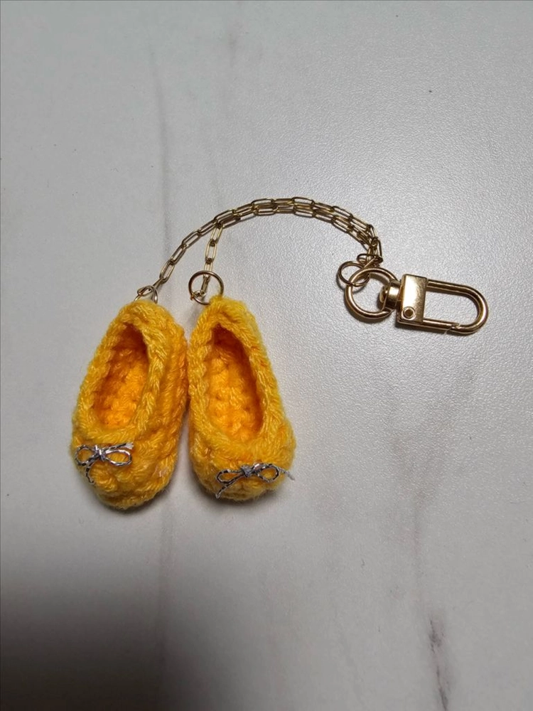 뜨개 미니 신발 모양 키링 이미지