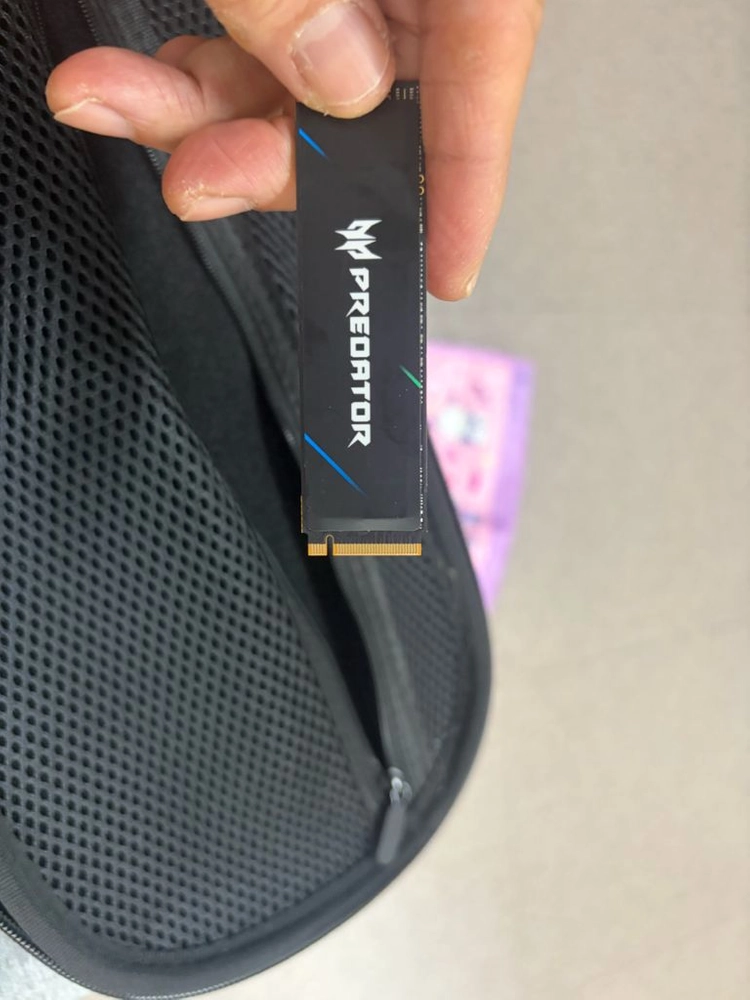 프레데터 1tb ssd팝니다. 이미지