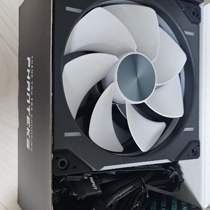 phanteks d30-140 정방향3+1 역방향3+1 이미지