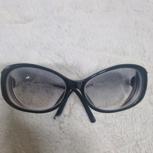 로에베 선글라스 안경테 이미지