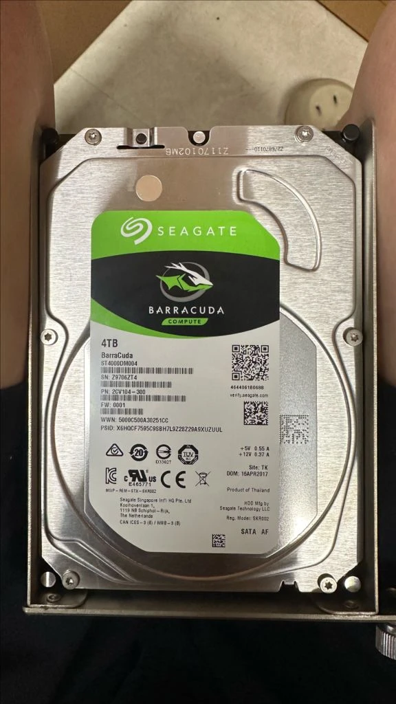씨게이트 바라쿠다 4TB HDD 이미지