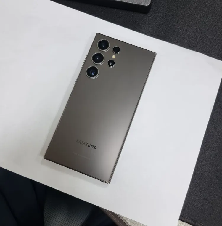 갤럭시S24울트라 512GB 블랙 KT 무잔상 S급 기능정상 216044 이미지