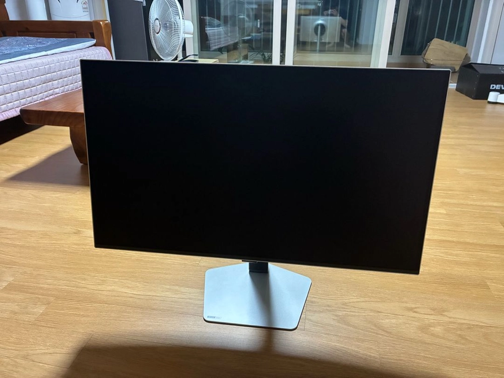 삼성 오디세이 OLED G8 32인치 (LS32DG802SKXKR) 팝니다 이미지