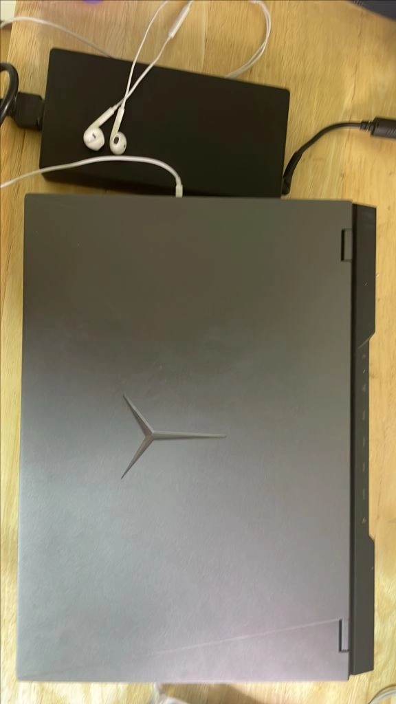레노버 리전5프로 16ACH6H 3070 +레이져 마우스랑 레이져패드도 드려여 이미지