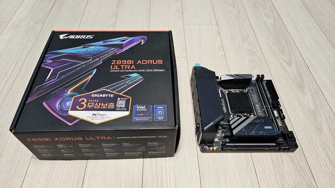 GIGABYTE Z890I AORUS ULTRA 메인보드 이미지