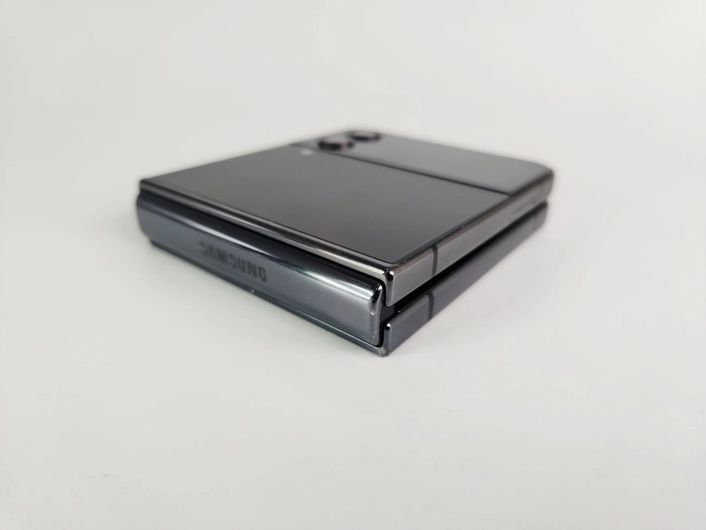 특A급 갤럭시 Z플립4 256GB 블랙 무잔상 대구중고폰 북부모바일 광주중고폰 부산중고폰 이미지