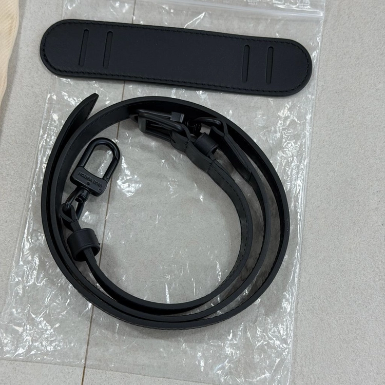 [새상품, 풀구성] 루이비통 삭 플라 NV M21866 이미지