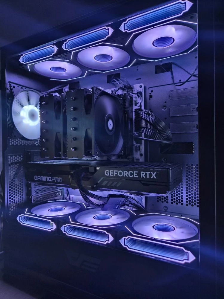 9800x3d, 5070ti 본체 멫 모니터 팔아욥!! - 안심되는 중고거래