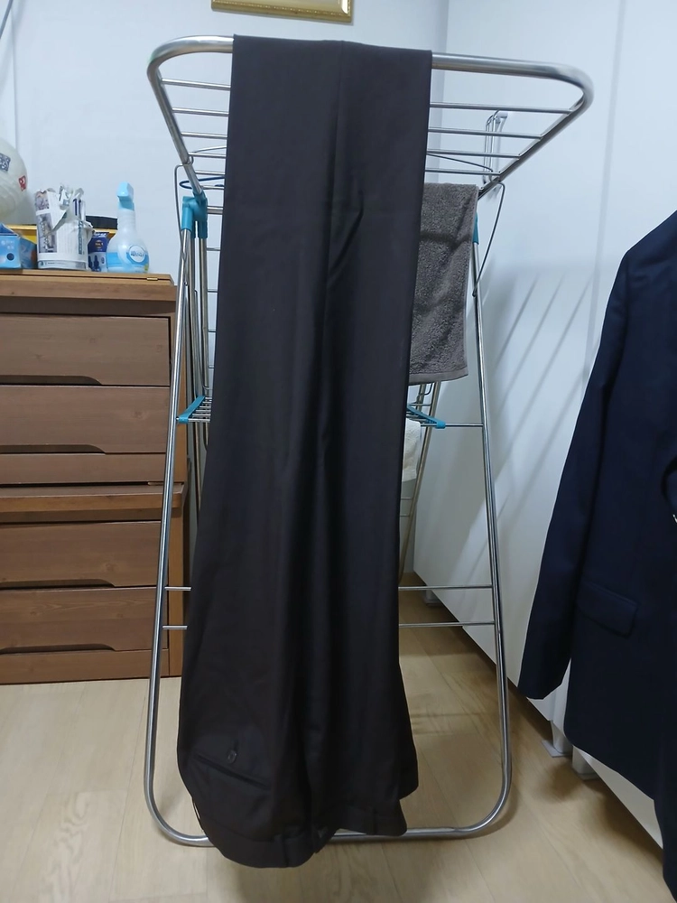 교복 (자켓 110, 셔츠 105, 조끼 105, 바지 83 , 생활복 상.하 체육복 상.하) 이미지