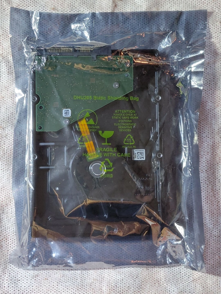 미개봉 Seagate IronWolf HDD 4TB 5400/256M NAS 이미지