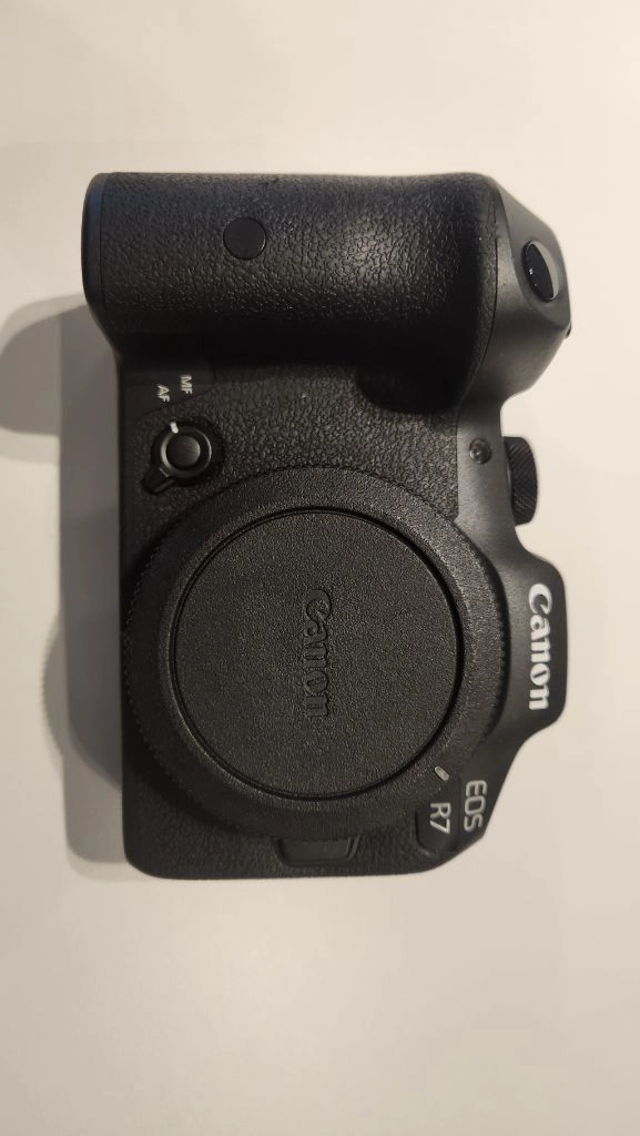 캐논 EOS R7 카메라 바디 미러리스 풀박스 DSLR 알칠 - 안심되는 중고거래