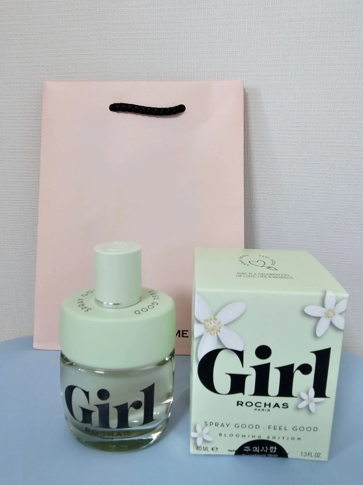 로샤스 걸 블루밍 향수 비건향수 단종향수 이미지