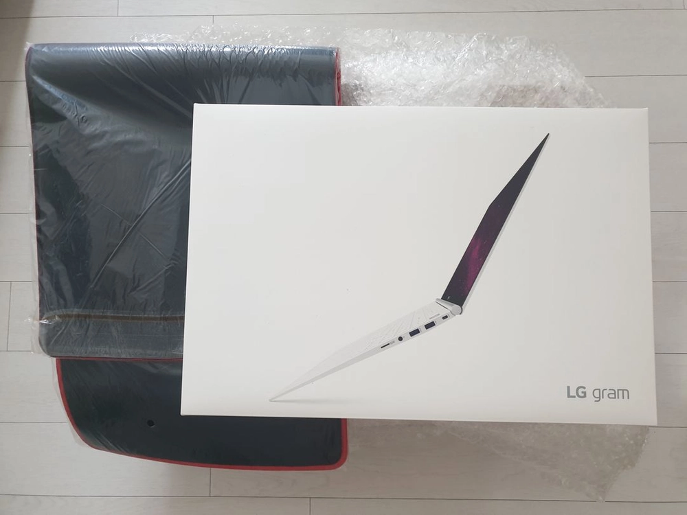 팝니다) LG gram 15Z980 - GA56K 노트북(미개봉 새제품) - 안심되는 중고거래