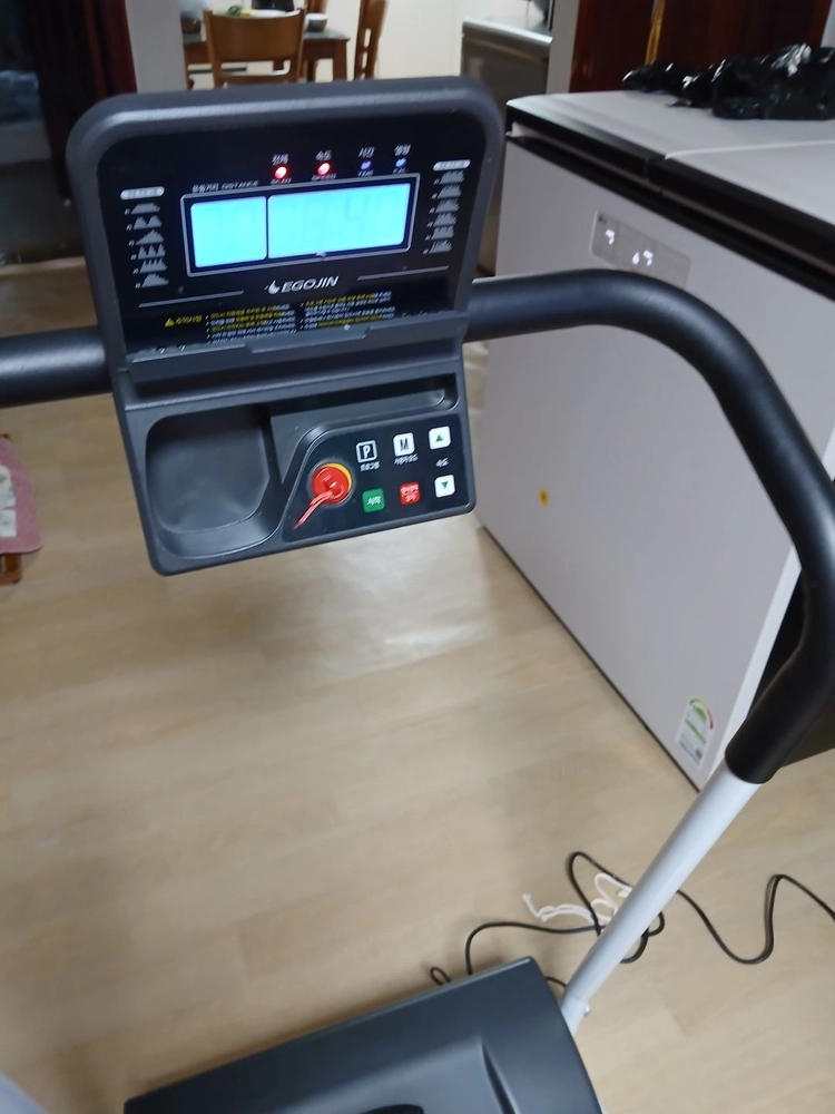 런닝머신 상태좋음 이미지
